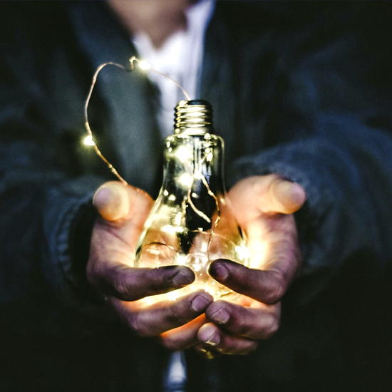 Slogan, Energ&iacute;a confiable, soluciones a tu alcance